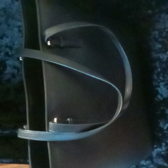 Michael Kors Jet Set Black Saffiano Leather Purse ,Tote .Like New - Picture 10 of 14